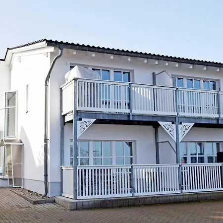 Mit Seeblick Und Sauna * Goehren (Ruegen)