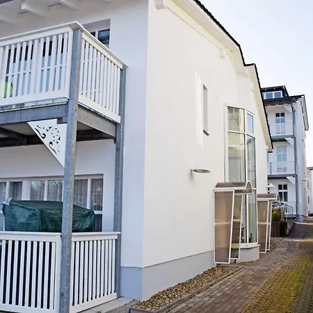 Mit Seeblick Und Sauna