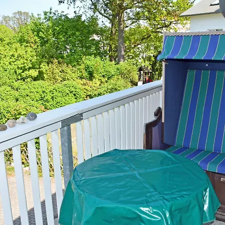 Mit Seeblick Und Sauna * Goehren (Ruegen)