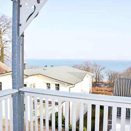 Mit Seeblick Und Sauna Δωμάτια σε οικογενειακή κατοικία Goehren (Ruegen)